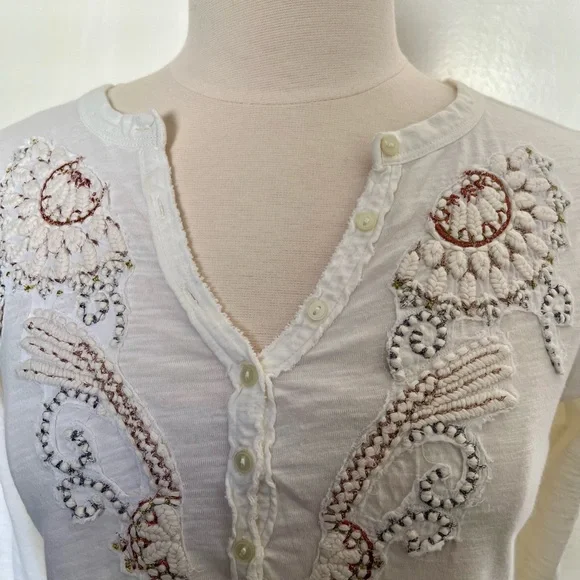 Anthro embroidered knit top - Picture 3 of 10